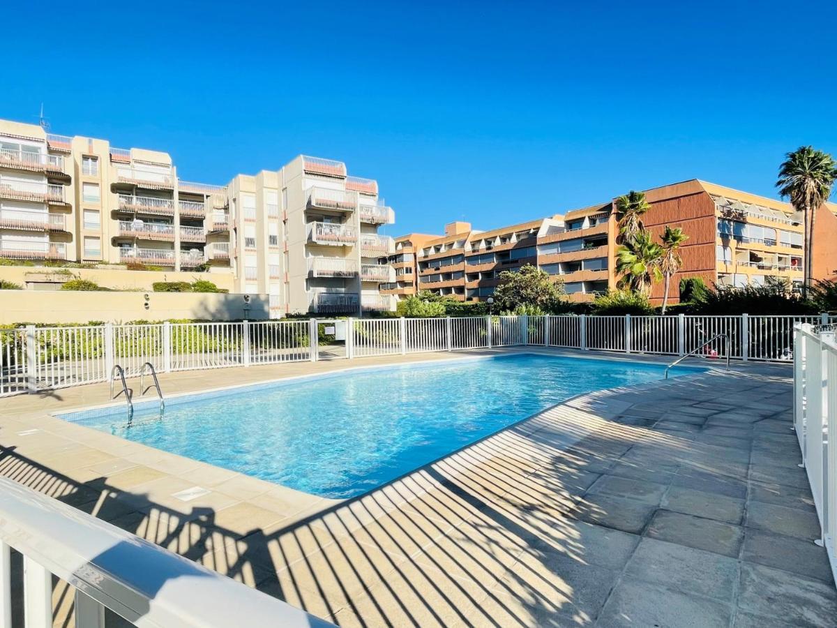 Saint-Raphaël Tres Bel Appartement Face Au Port Santa -Piscine מראה חיצוני תמונה