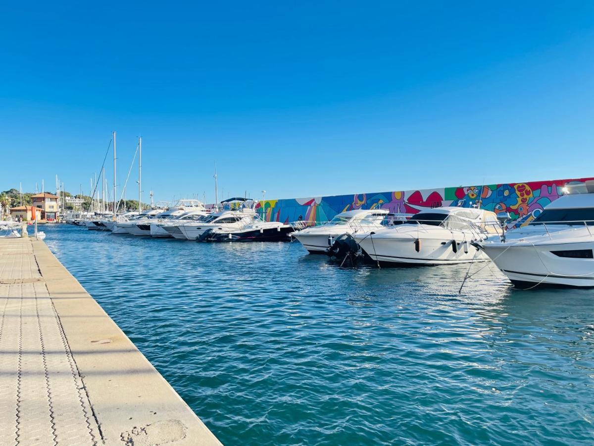 Saint-Raphaël Tres Bel Appartement Face Au Port Santa -Piscine מראה חיצוני תמונה