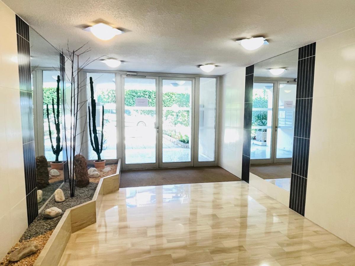 Saint-Raphaël Tres Bel Appartement Face Au Port Santa -Piscine מראה חיצוני תמונה