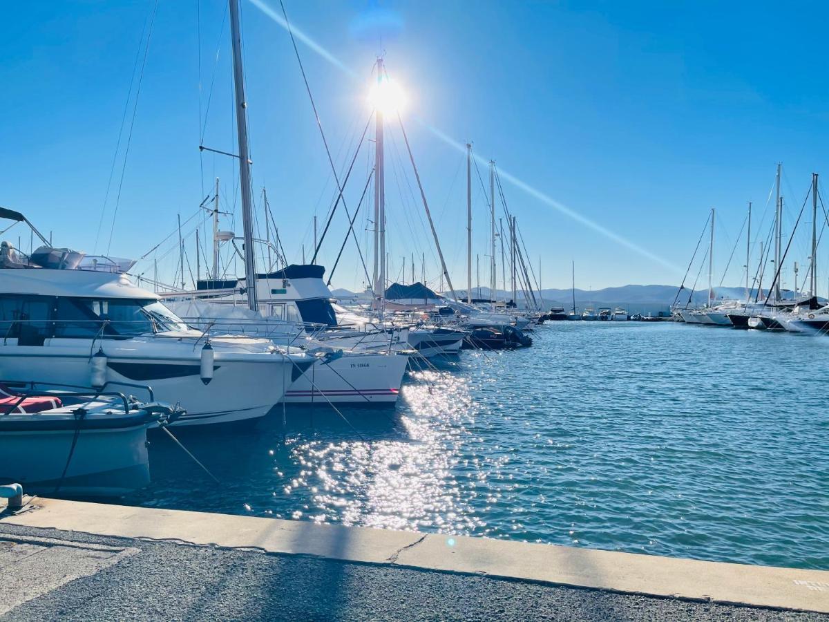Saint-Raphaël Tres Bel Appartement Face Au Port Santa -Piscine מראה חיצוני תמונה