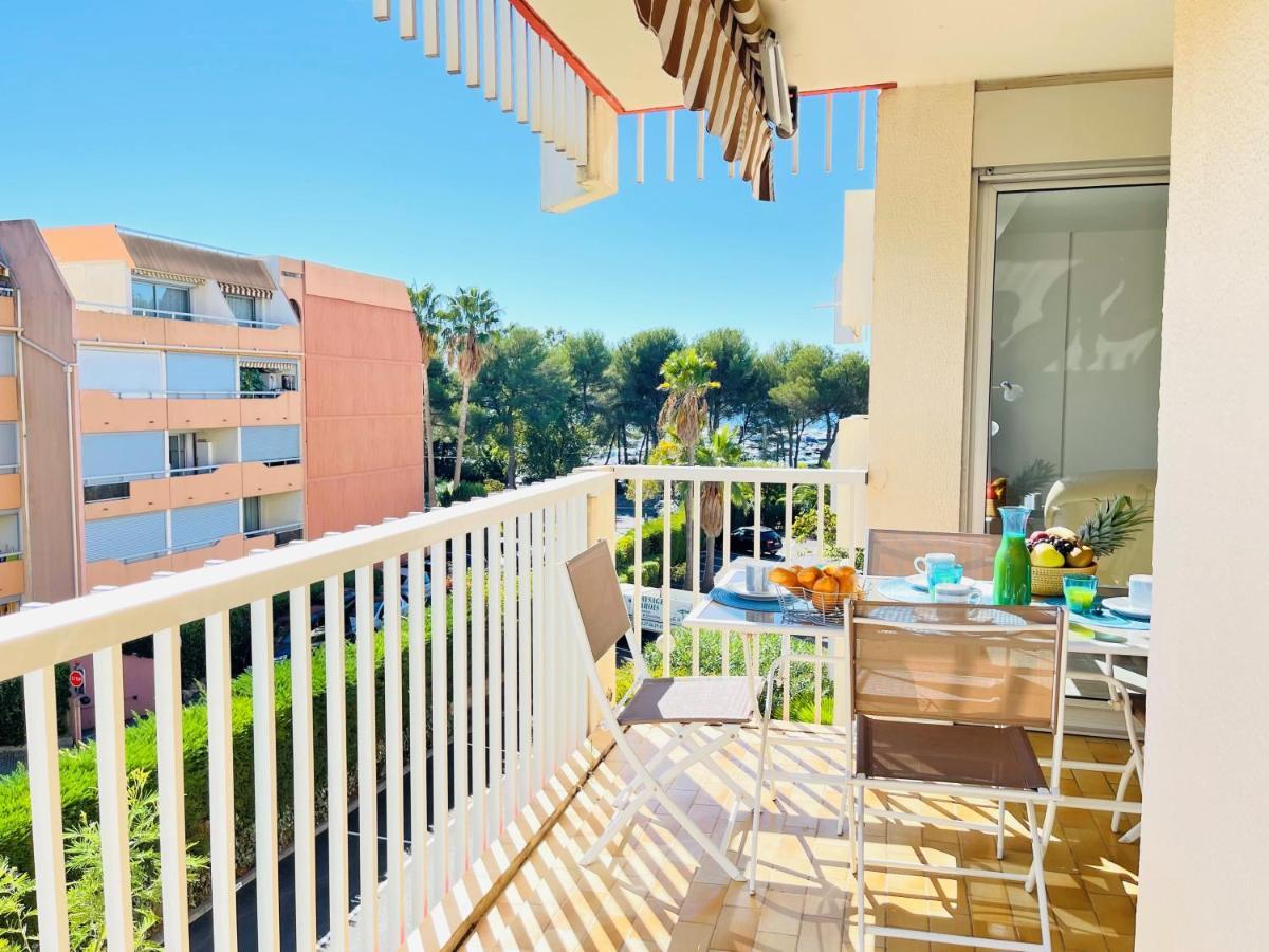 Saint-Raphaël Tres Bel Appartement Face Au Port Santa -Piscine מראה חיצוני תמונה